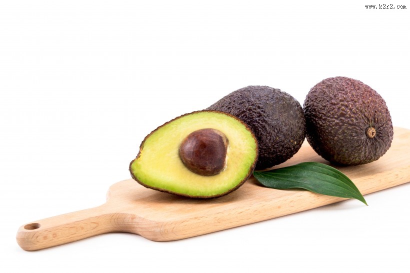 绿色营养牛油果图片