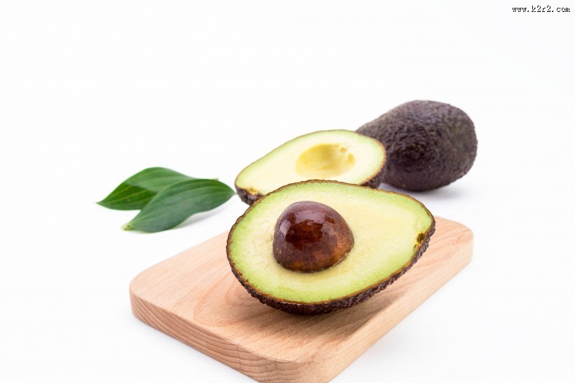 绿色营养牛油果图片