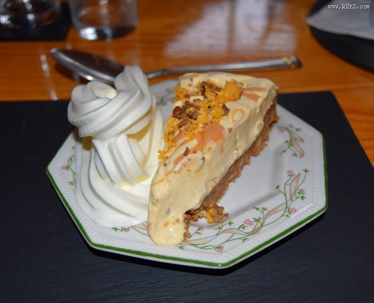 香甜美味的切块蛋糕图片