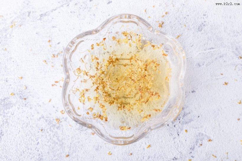 香喷喷清爽的桂花酒图片