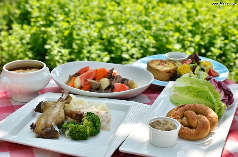 丰盛的美食图片