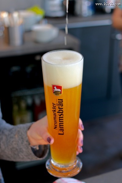 一杯满满的啤酒图片大全