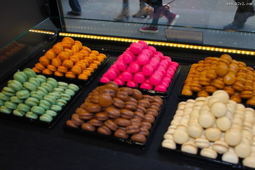 五颜六色的马卡龙图片