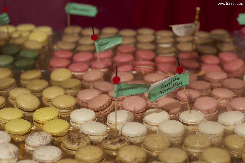 五颜六色的马卡龙图片