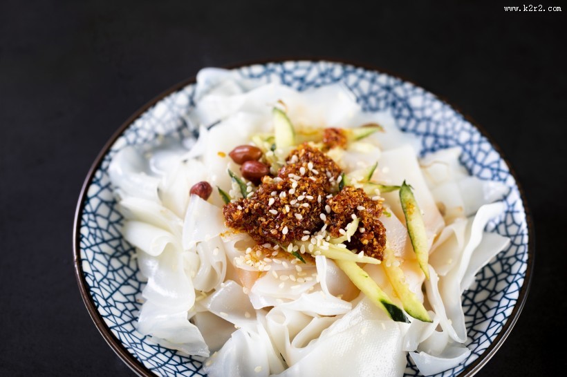 麻辣过瘾的凉皮图片