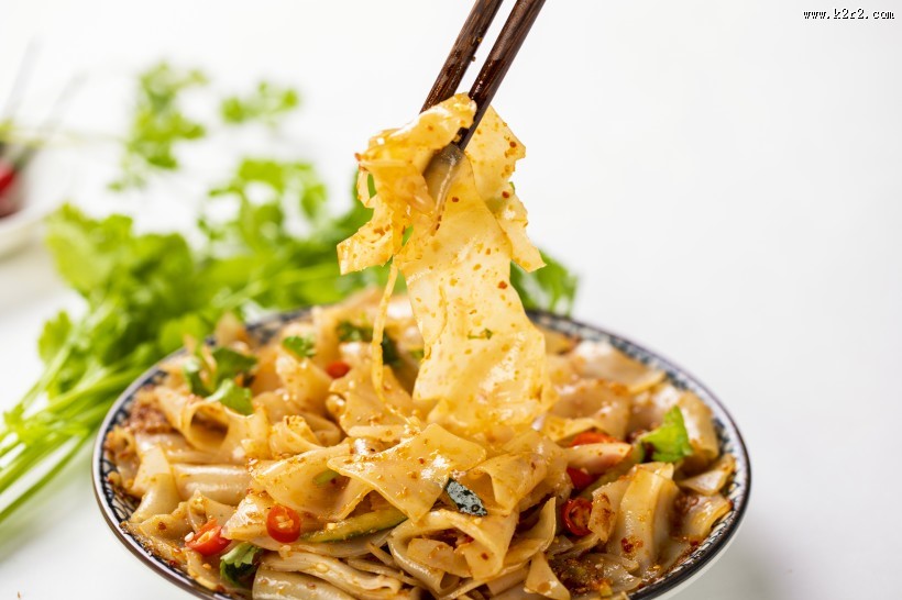 麻辣过瘾的凉皮图片