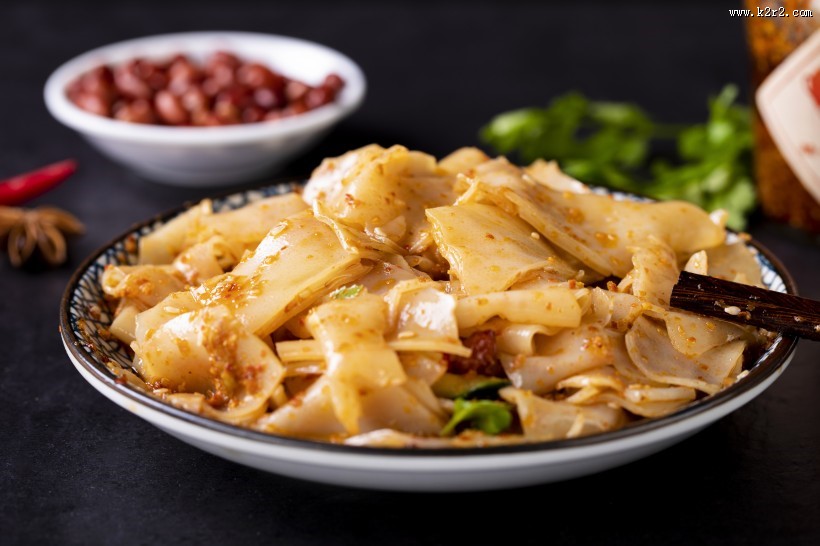 麻辣过瘾的凉皮图片