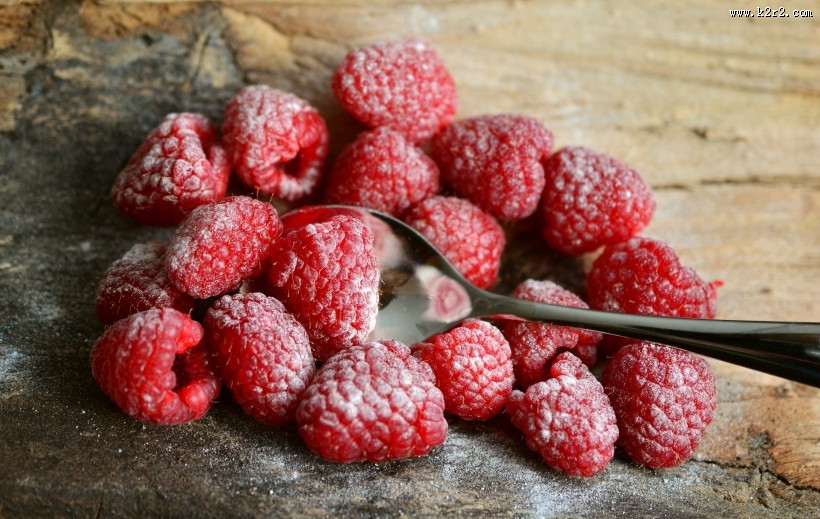 红色覆盆子图片