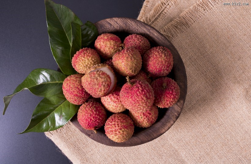 时令新鲜水果荔枝图片