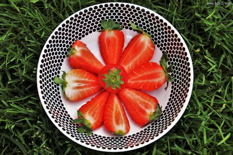 新鲜草莓图片
