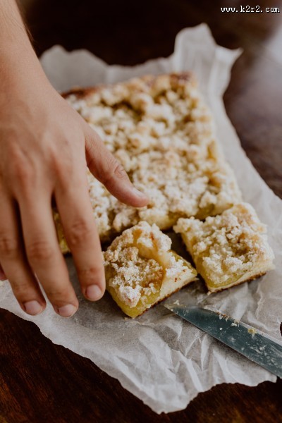 美味的酸梅饼图片