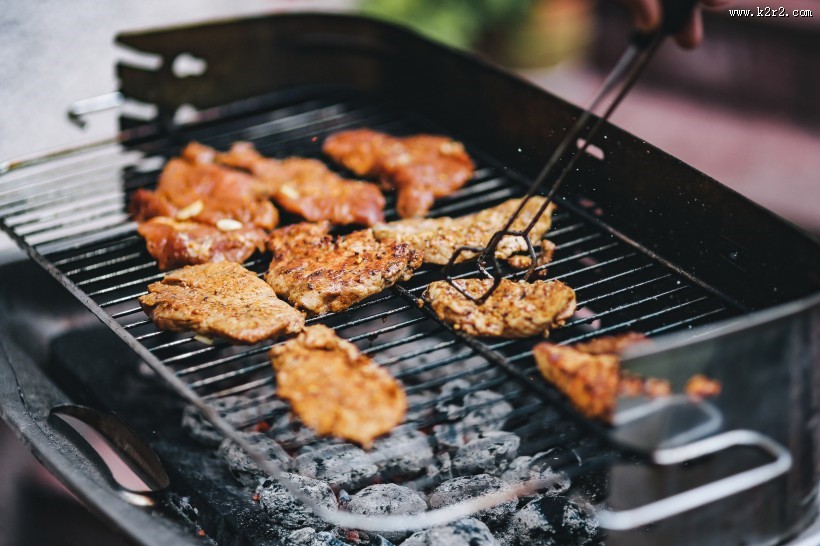 野外烧烤的图片
