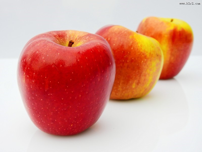 又甜又脆的苹果图片