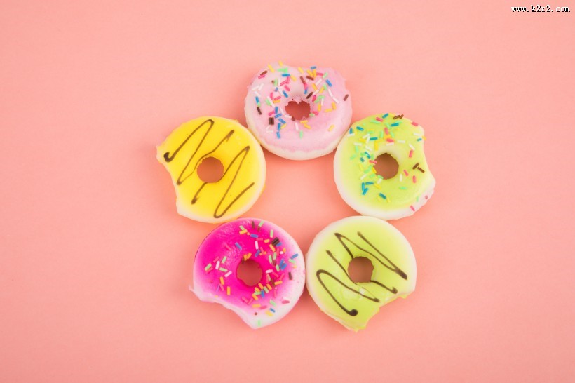 美味好吃的甜甜圈图片