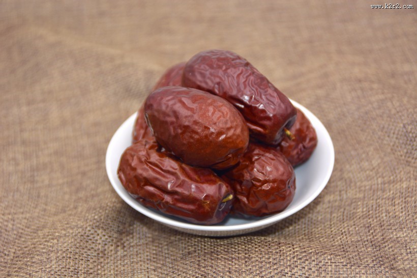 红色的和田大枣图片
