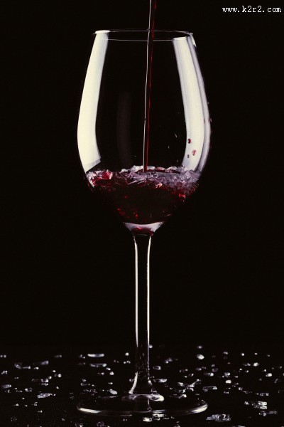 鲜艳的红酒图片