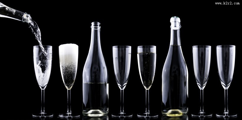 口感爽滑的香槟酒图片