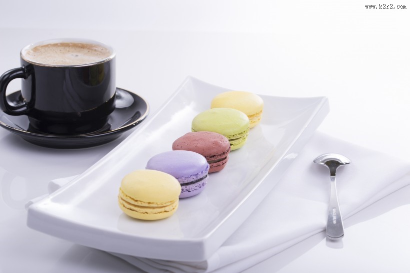 五颜六色的马卡龙蛋糕图片