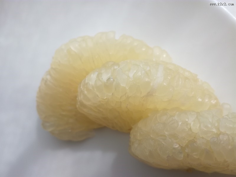 晶莹剔透的西柚图片