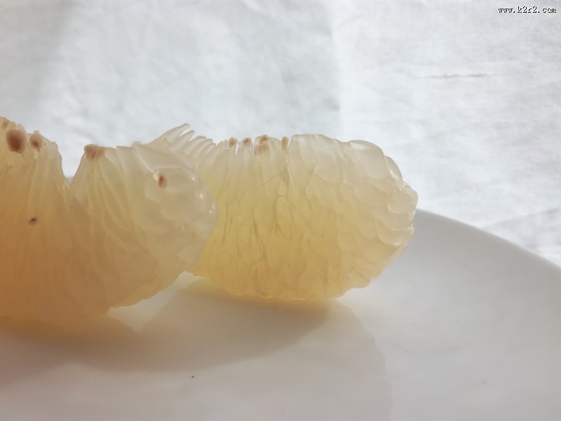 晶莹剔透的西柚图片