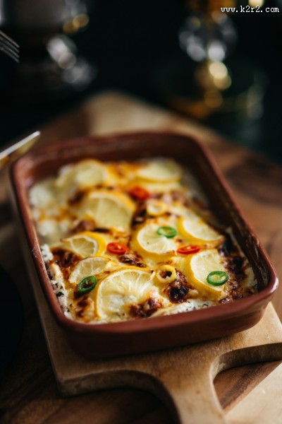 美味的柠檬鱼砂锅图片