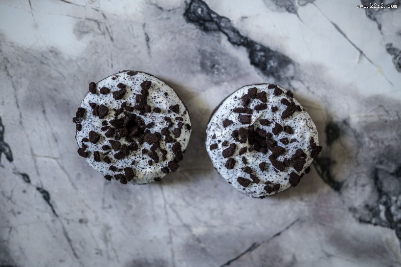 香甜可口的甜甜圈图片