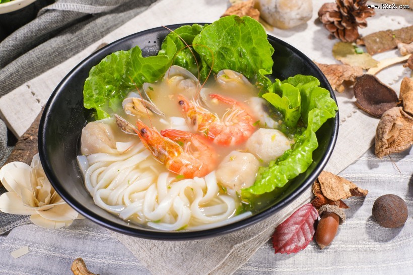 美味好吃的海鲜面图片