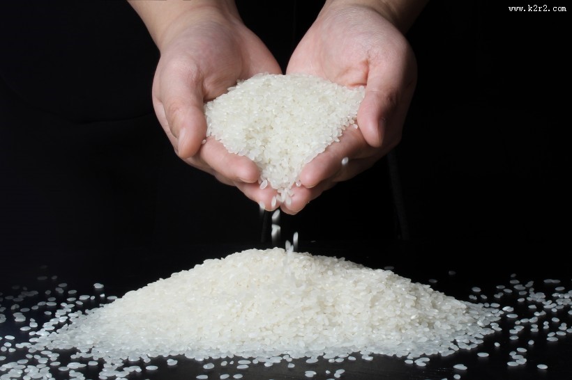 白色大米图片