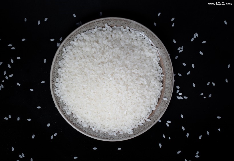 白色大米图片