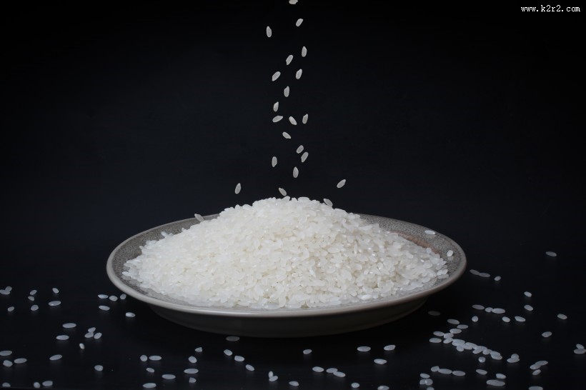 白色大米图片
