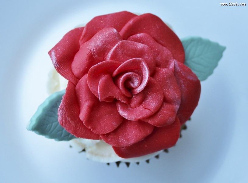 裱花精美的婚礼蛋糕图片