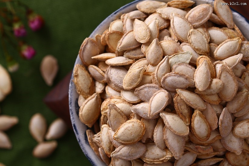 白色南瓜子图片