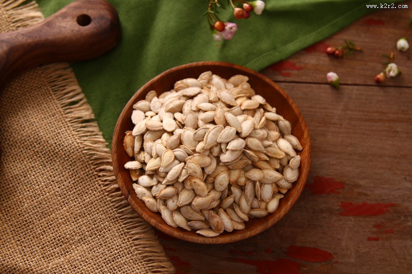 白色南瓜子图片