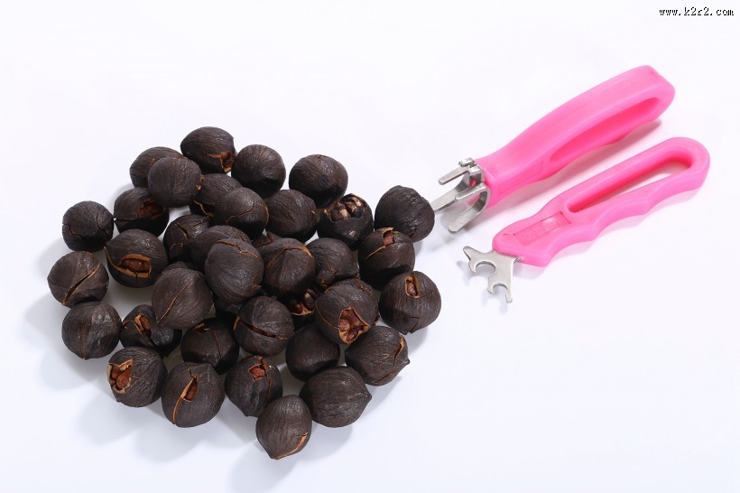 黑色核桃干果图片大全