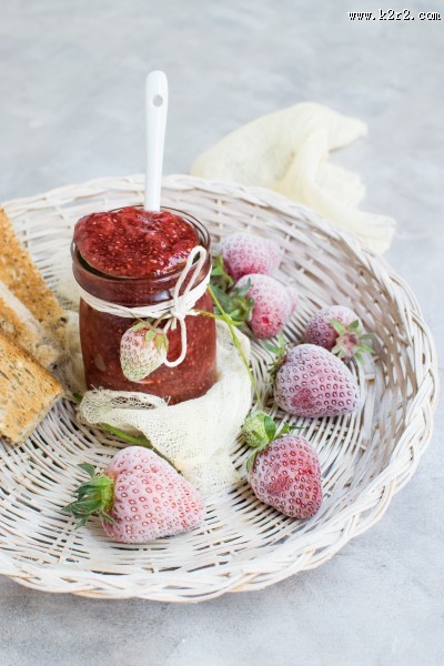 装在瓶子里的美味果酱图片大全