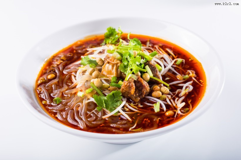 鲜香好吃的酸辣粉图片大全