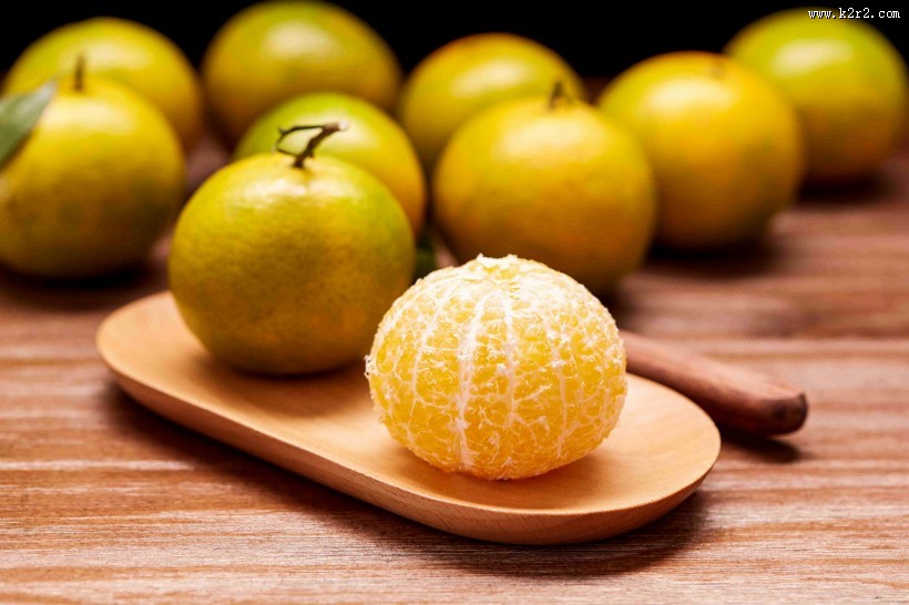 酸甜可口剥开的橘子图片大全