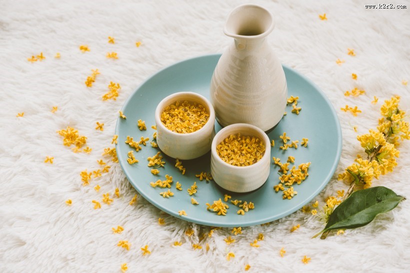 香喷喷的桂花酒图片