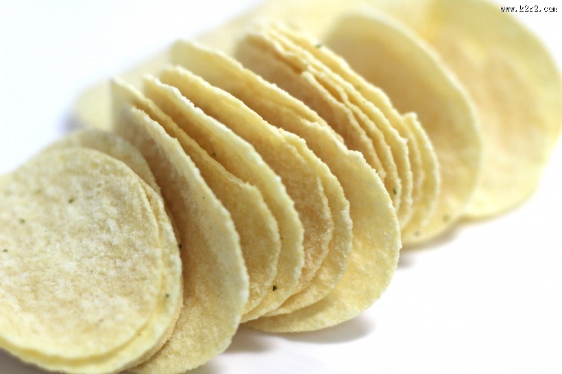 鲜脆油炸薯片图片