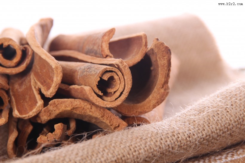 炖肉必不可少的调料桂皮图片