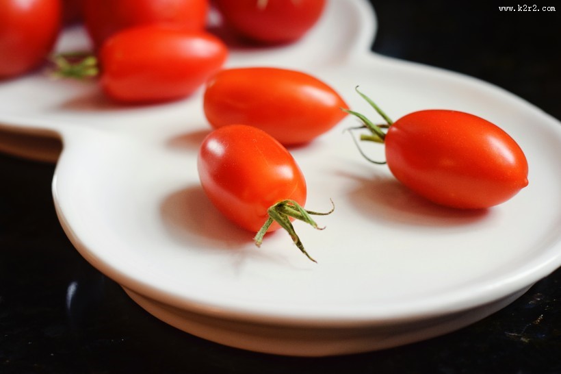 新鲜的番茄图片