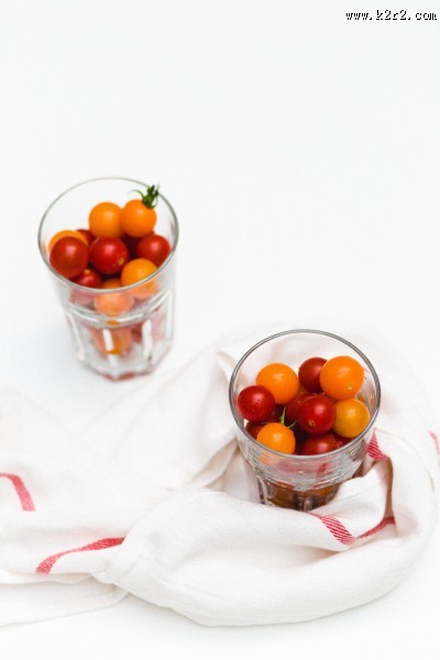 新鲜的番茄图片