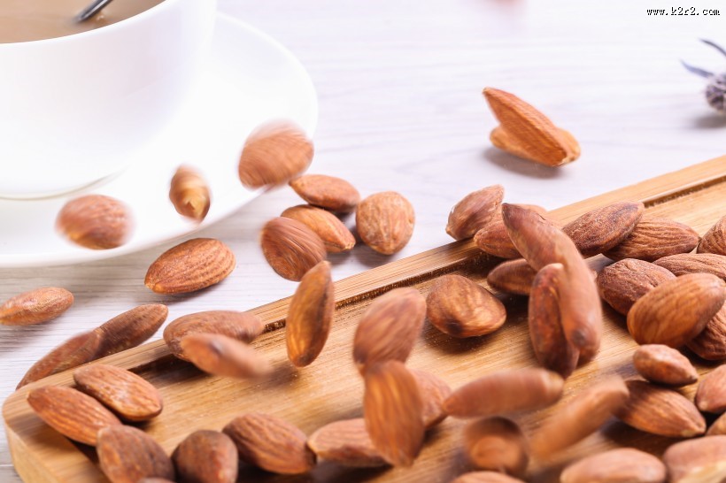 好吃的大杏仁图片