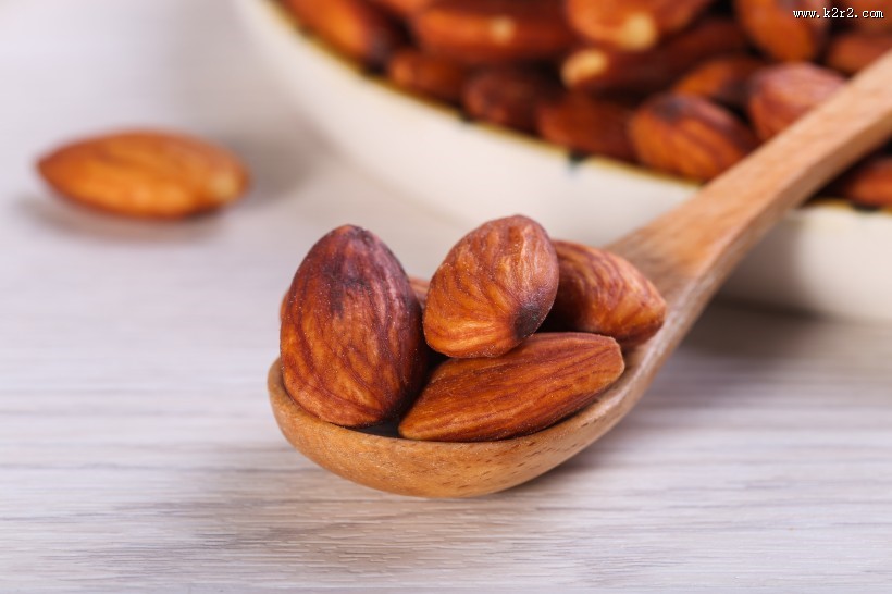 好吃的大杏仁图片
