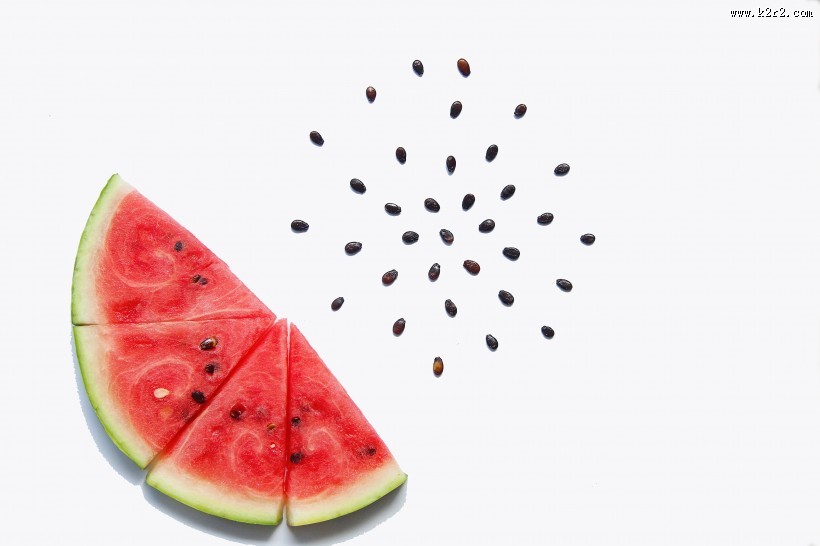 切成块的清凉西瓜图片