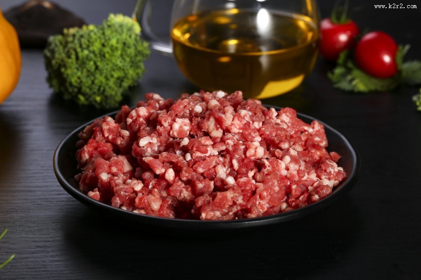 红色切碎的牛肉馅图片