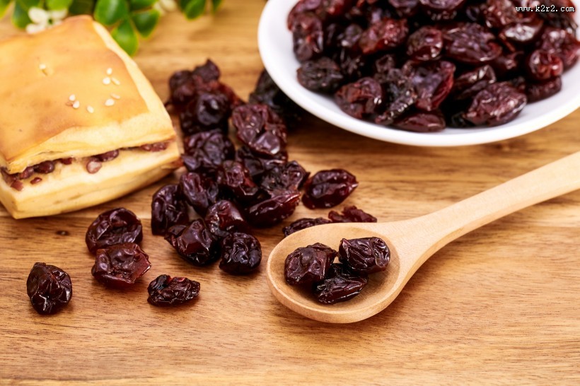 酸甜零食蓝莓干图片