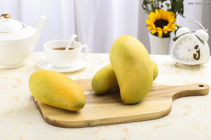 黄色营养的芒果图片