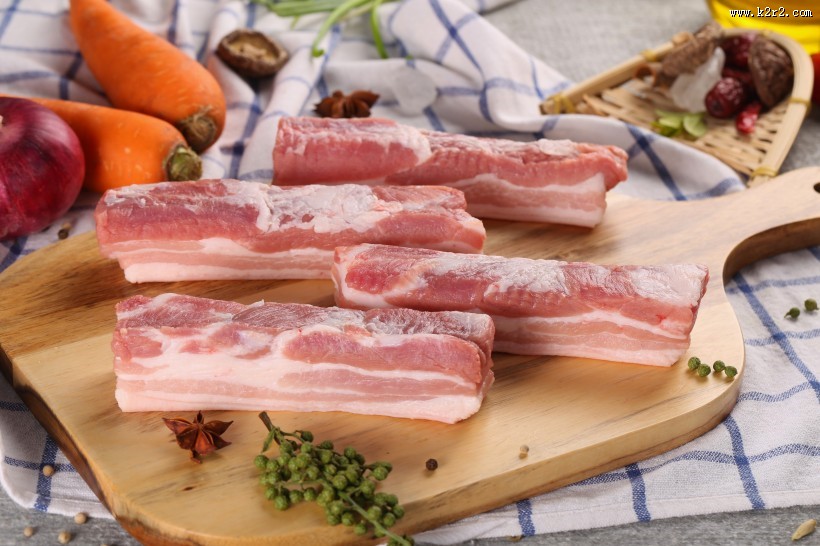 肥瘦相间的五花肉图片