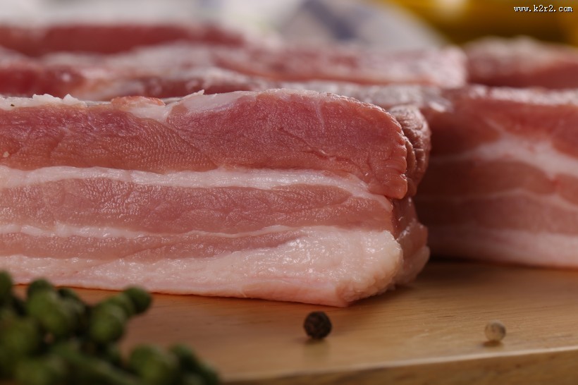 肥瘦相间的五花肉图片